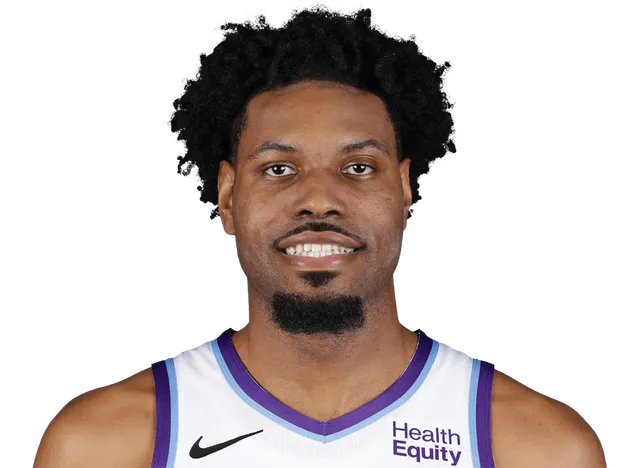 Jonas Aidoo headshot